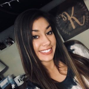 Meet your Posher, Bella